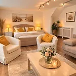 Rheinpromenade * كامب بورنهوفن